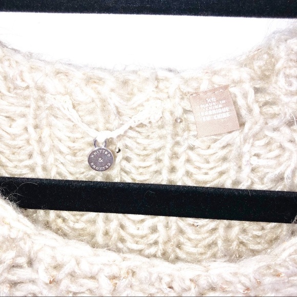 ✅ ANTHROPOLOGIE CREAM KNITTED AND KNOTTED CREW NECK SWEATER SIZE X-SMALL - Picture 4 of 4
